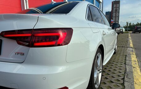 Audi A4, 2018 год, 2 210 000 рублей, 3 фотография