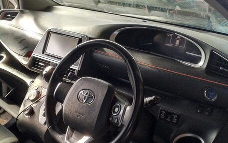 Toyota Sienta II, 2017 год, 1 200 000 рублей, 7 фотография