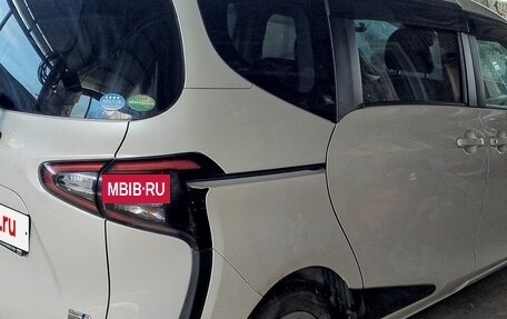 Toyota Sienta II, 2017 год, 1 200 000 рублей, 3 фотография