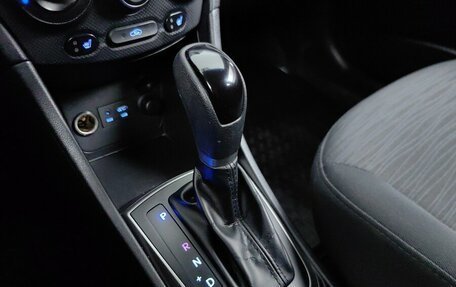 Hyundai Solaris II рестайлинг, 2014 год, 985 000 рублей, 16 фотография
