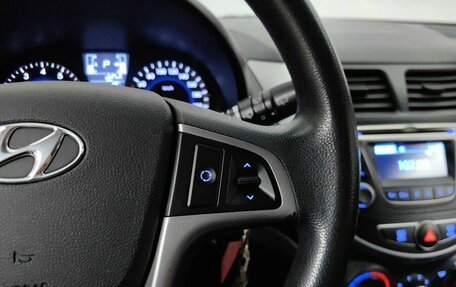 Hyundai Solaris II рестайлинг, 2014 год, 985 000 рублей, 18 фотография