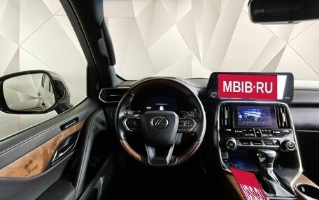 Lexus LX, 2022 год, 12 799 000 рублей, 20 фотография