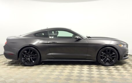 Ford Mustang VI рестайлинг, 2015 год, 2 194 900 рублей, 5 фотография