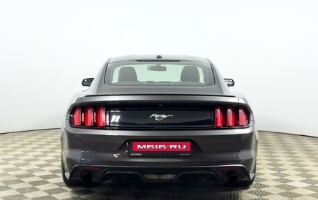 Ford Mustang VI рестайлинг, 2015 год, 2 194 900 рублей, 4 фотография