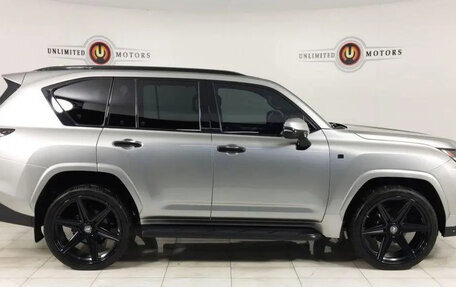 Lexus LX, 2023 год, 13 724 039 рублей, 3 фотография