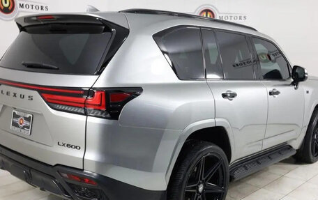 Lexus LX, 2023 год, 13 724 039 рублей, 5 фотография