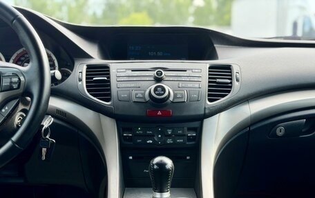 Honda Accord VIII рестайлинг, 2010 год, 1 350 000 рублей, 15 фотография
