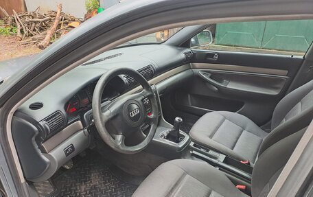 Audi A4, 1999 год, 350 000 рублей, 8 фотография