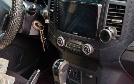 Mitsubishi Pajero IV, 2013 год, 2 500 000 рублей, 11 фотография