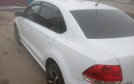 Volkswagen Polo VI (EU Market), 2014 год, 850 000 рублей, 2 фотография
