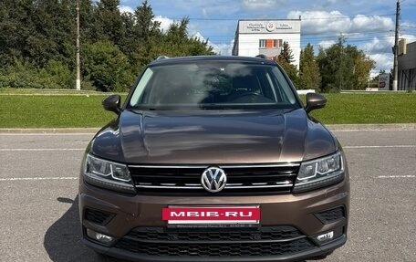 Volkswagen Tiguan II, 2018 год, 3 200 000 рублей, 2 фотография