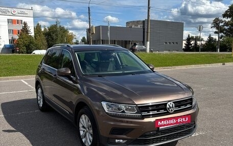 Volkswagen Tiguan II, 2018 год, 3 200 000 рублей, 3 фотография
