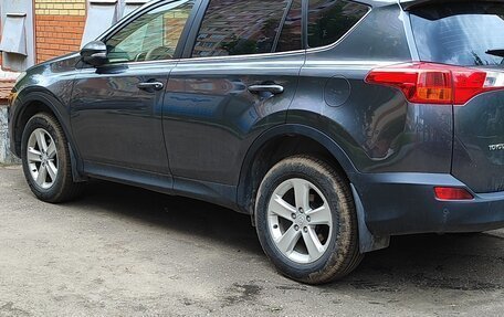 Toyota RAV4, 2014 год, 1 800 000 рублей, 2 фотография