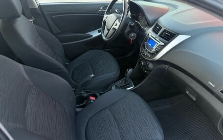 Hyundai Solaris II рестайлинг, 2014 год, 1 050 000 рублей, 13 фотография