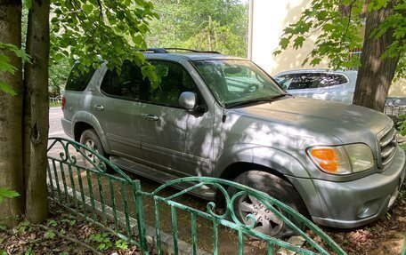 Toyota Sequoia II рестайлинг, 2002 год, 1 050 000 рублей, 2 фотография