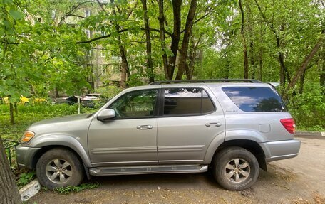 Toyota Sequoia II рестайлинг, 2002 год, 1 050 000 рублей, 3 фотография
