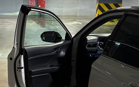 Toyota Camry, 2020 год, 3 500 000 рублей, 4 фотография
