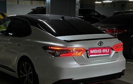 Toyota Camry, 2020 год, 3 500 000 рублей, 5 фотография