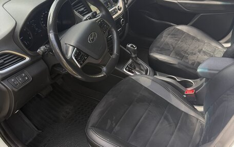 Hyundai Solaris II рестайлинг, 2018 год, 1 470 000 рублей, 11 фотография