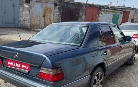 Mercedes-Benz W124, 1991 год, 330 000 рублей, 2 фотография