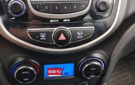 Hyundai Solaris II рестайлинг, 2013 год, 850 000 рублей, 7 фотография