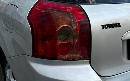 Toyota Corolla, 2004 год, 500 000 рублей, 14 фотография