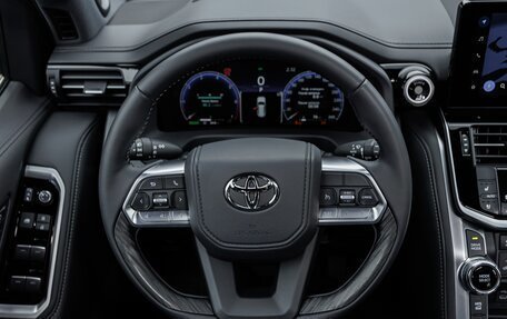 Toyota Land Cruiser, 2026 год, 15 800 000 рублей, 25 фотография