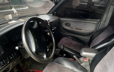 KIA Sportage IV рестайлинг, 2001 год, 200 000 рублей, 4 фотография