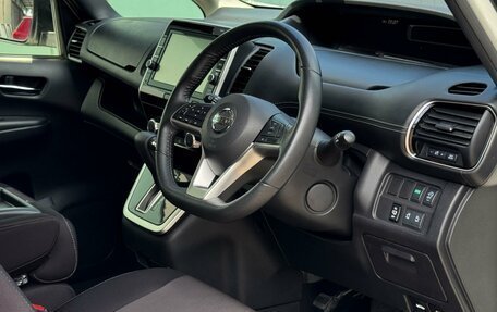 Nissan Serena IV, 2018 год, 1 999 000 рублей, 9 фотография