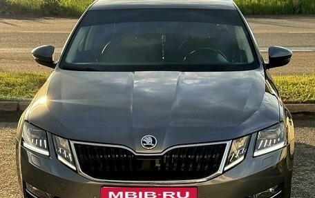 Skoda Octavia, 2017 год, 1 750 000 рублей, 2 фотография