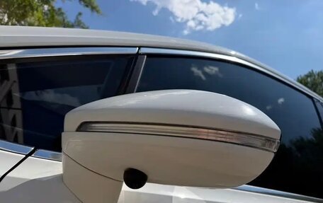 Volkswagen Touran III, 2022 год, 2 000 000 рублей, 9 фотография