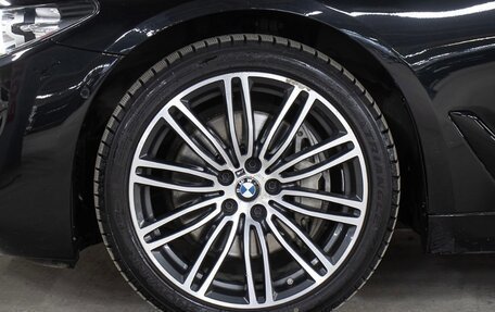 BMW 5 серия, 2019 год, 2 450 000 рублей, 3 фотография