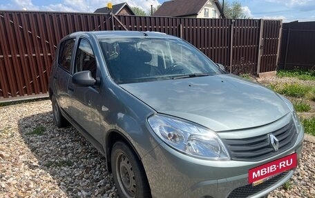 Renault Sandero I, 2010 год, 290 000 рублей, 2 фотография