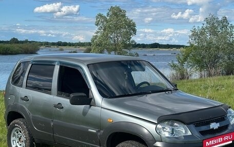 Chevrolet Niva I рестайлинг, 2010 год, 375 000 рублей, 4 фотография