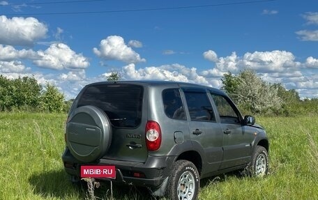 Chevrolet Niva I рестайлинг, 2010 год, 375 000 рублей, 8 фотография