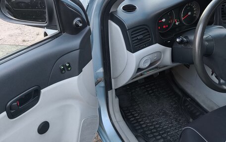 Hyundai Verna II, 2008 год, 410 000 рублей, 8 фотография