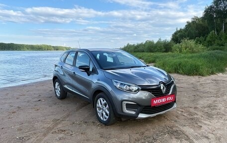 Renault Kaptur I рестайлинг, 2016 год, 1 130 000 рублей, 2 фотография
