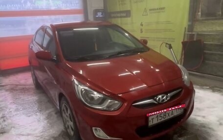 Hyundai Solaris II рестайлинг, 2013 год, 820 000 рублей, 3 фотография