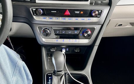 Hyundai Sonata VII, 2018 год, 16 фотография