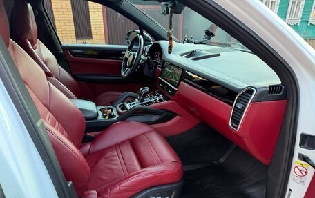 Porsche Cayenne III, 2018 год, 5 850 000 рублей, 9 фотография