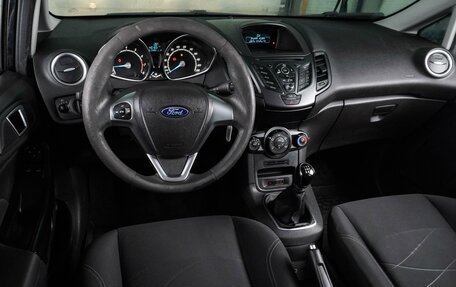 Ford Fiesta, 2015 год, 799 000 рублей, 6 фотография