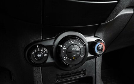 Ford Fiesta, 2015 год, 799 000 рублей, 17 фотография