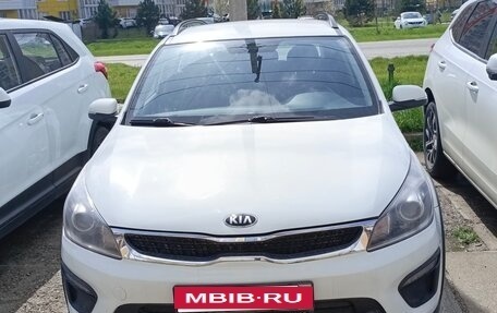KIA Rio IV, 2018 год, 1 300 000 рублей, 1 фотография
