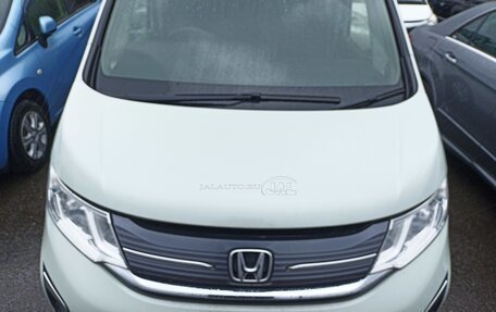 Honda Stepwgn IV, 2017 год, 1 850 000 рублей, 13 фотография