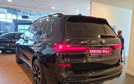 BMW X7, 2021 год, 8 490 000 рублей, 2 фотография