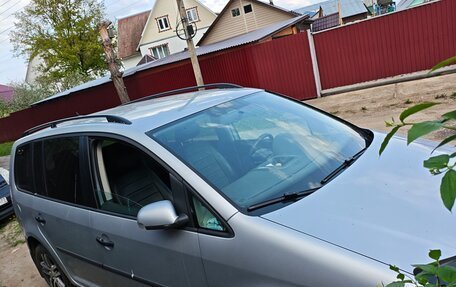 Volkswagen Touran III, 2008 год, 700 000 рублей, 8 фотография