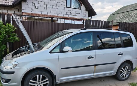 Volkswagen Touran III, 2008 год, 700 000 рублей, 5 фотография