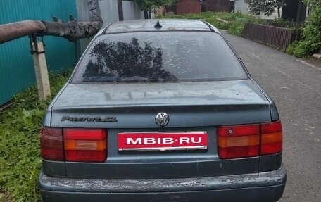 Volkswagen Passat B4, 1995 год, 100 000 рублей, 2 фотография