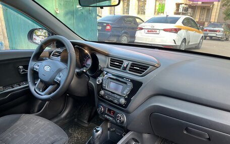 KIA Rio III рестайлинг, 2012 год, 850 000 рублей, 17 фотография