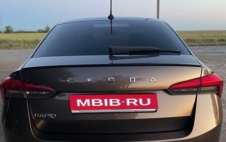 Skoda Rapid II, 2022 год, 2 100 000 рублей, 2 фотография